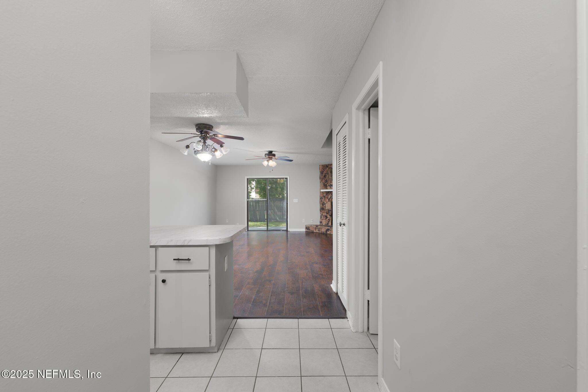 Image 3: 2104_DWDW-4