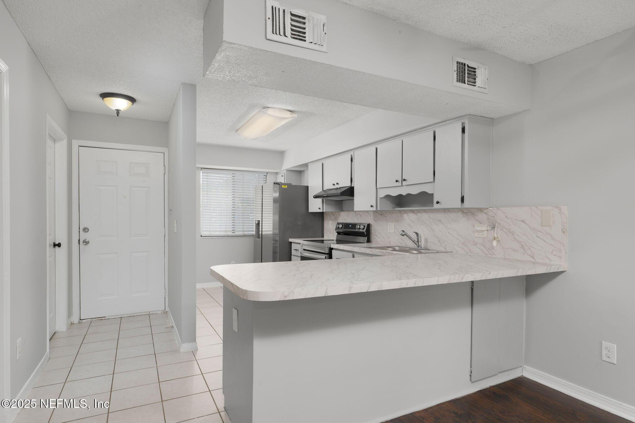 Image 4: 2104_DWDW-5