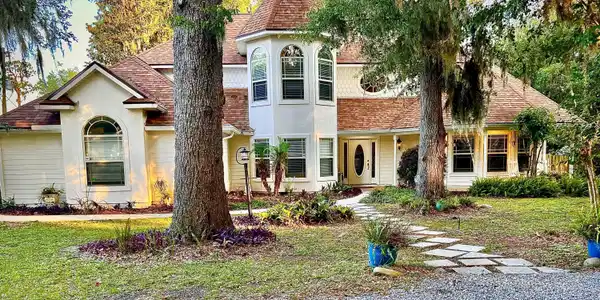 2989 DOCTORS LAKE
