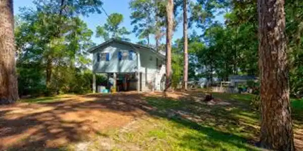 126 BENTLEY Drive