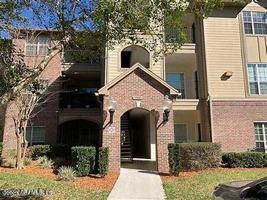 7800 POINT MEADOWS DR