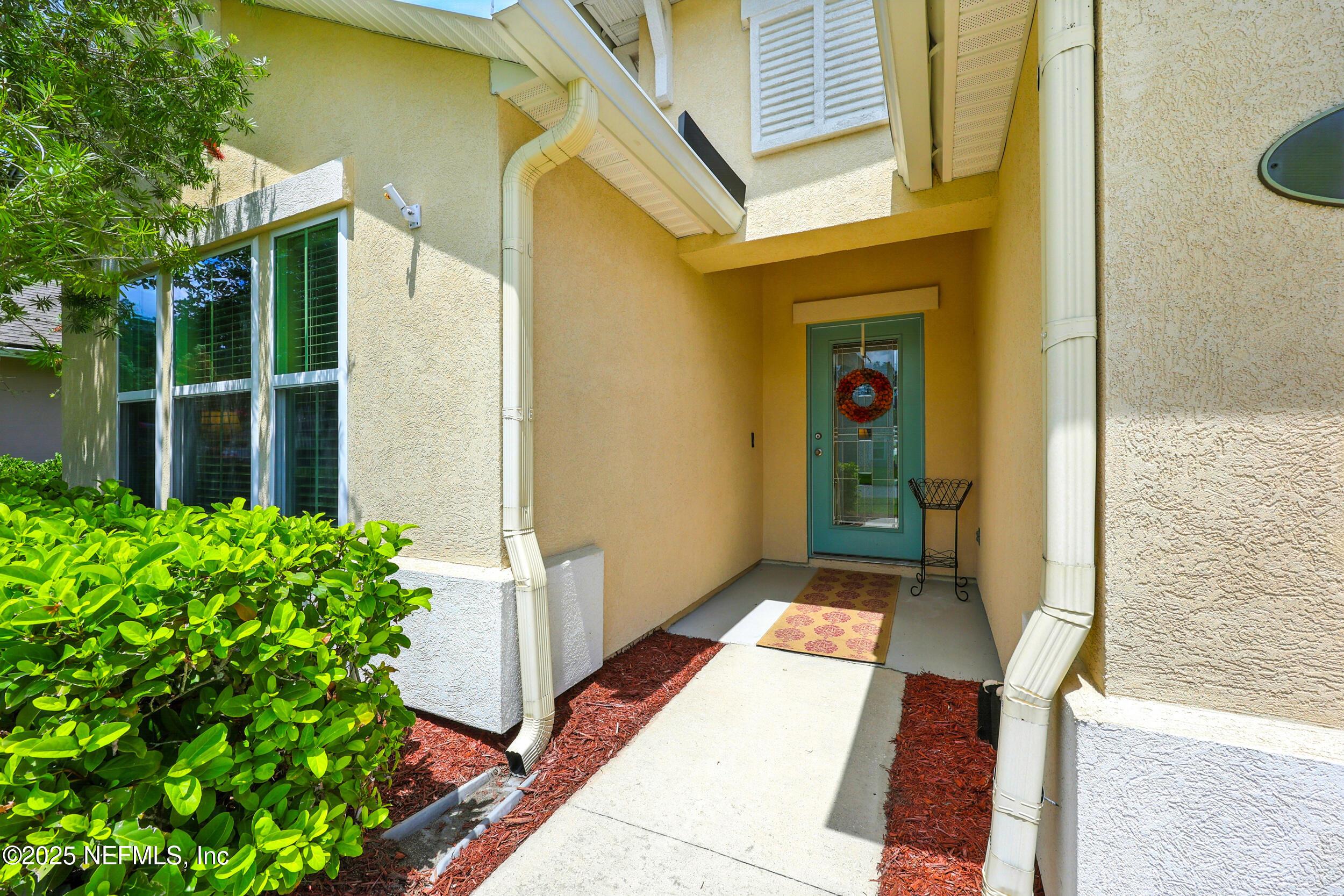 Image 3: Entry