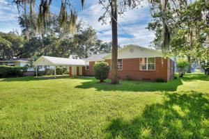 1801 HOLLY OAKS LAKE RD W