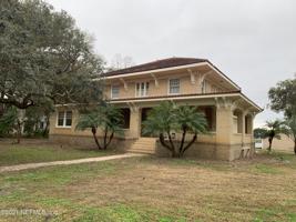 102 S MAIN ST