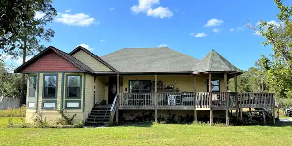 224 ROYAL AVE