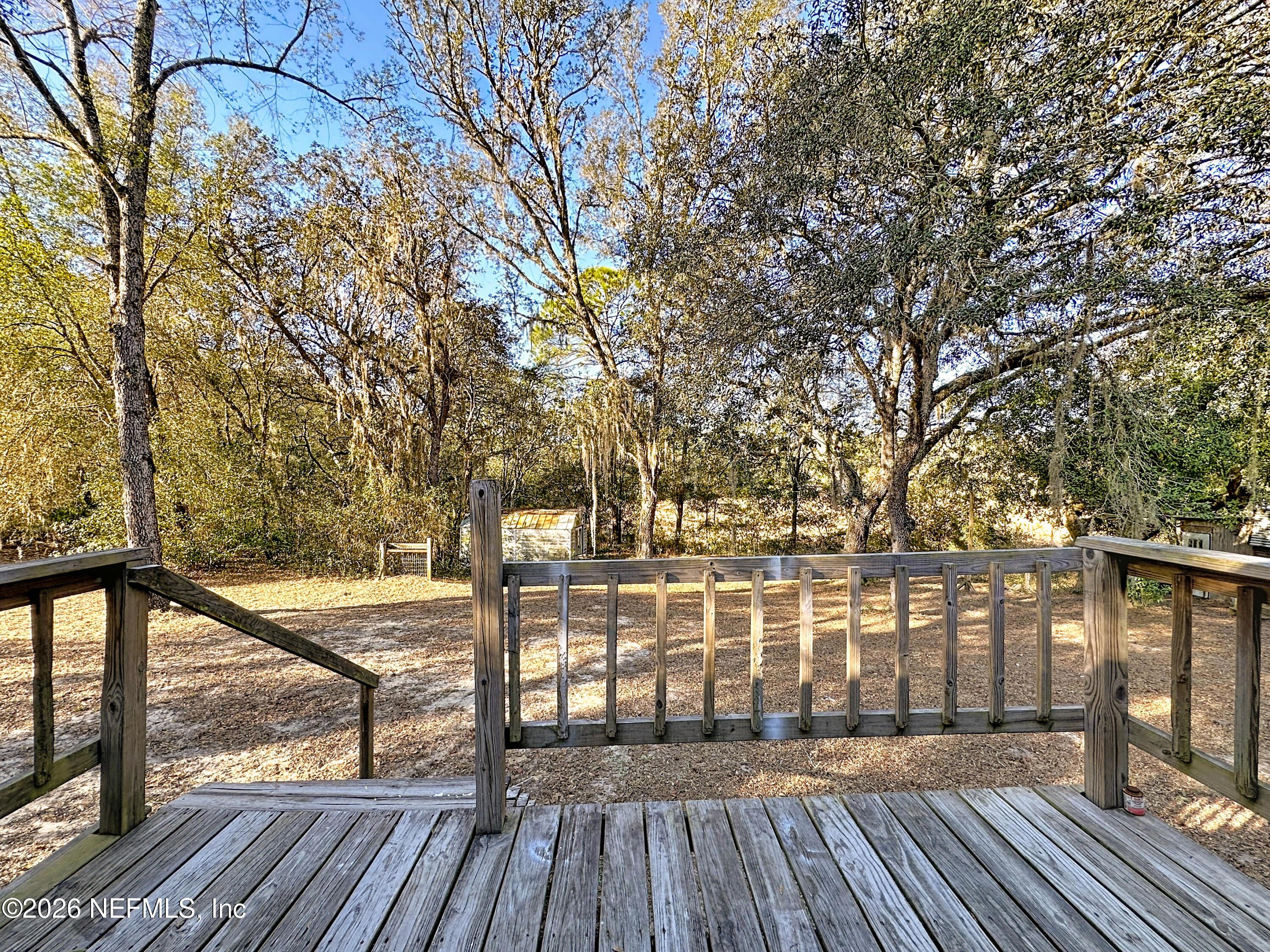Image 3: bsck porch
