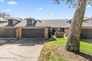 11948 HARBOUR COVE DR S