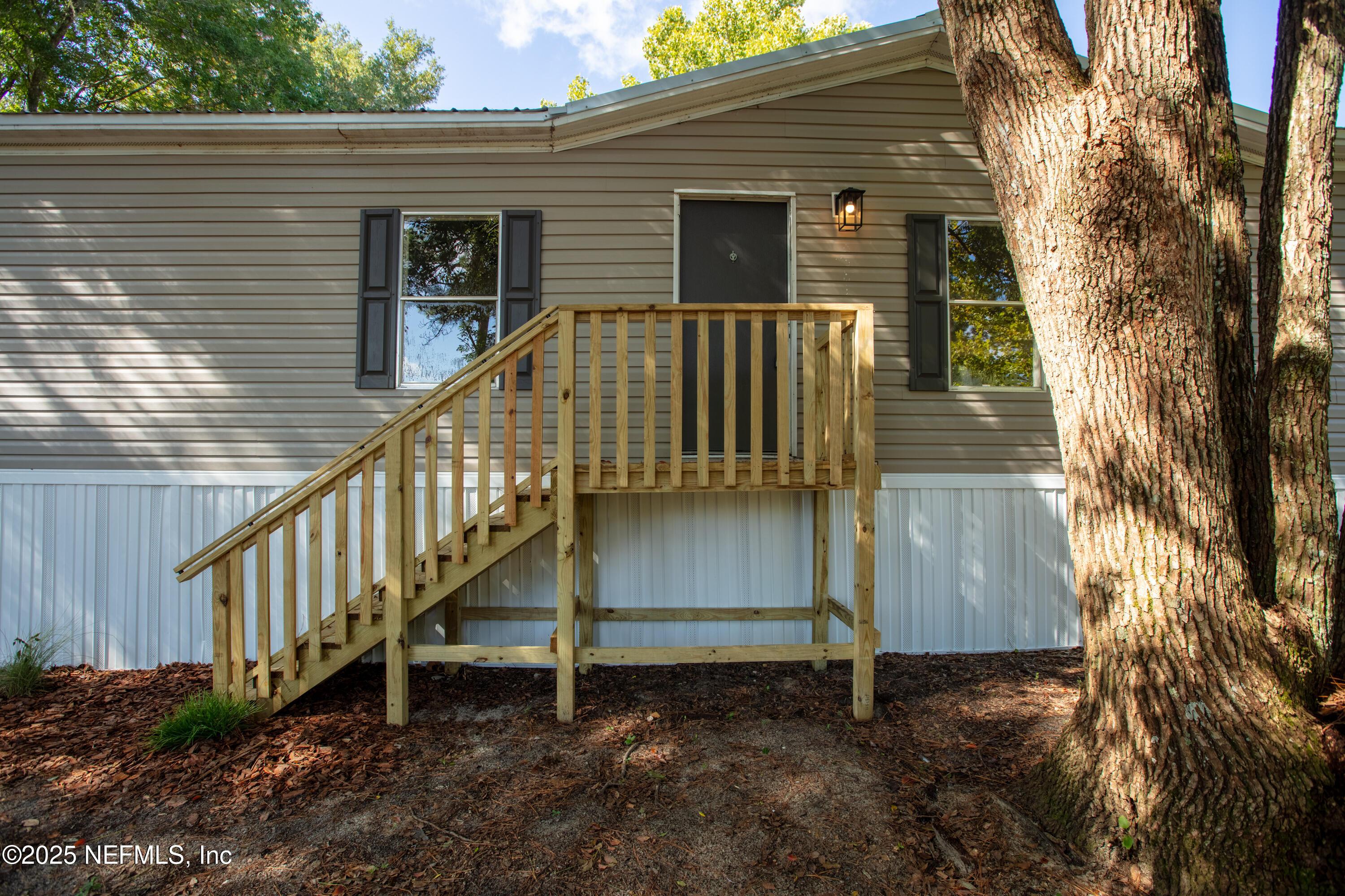 Image 2: 6981DeerSpringsMLS-8