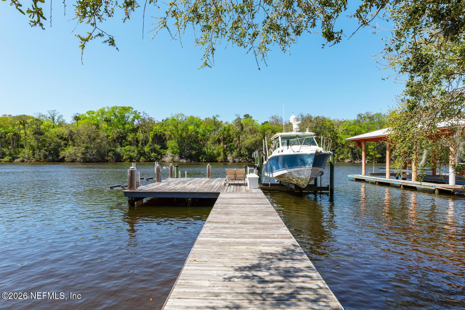 Image 3: Your private dock