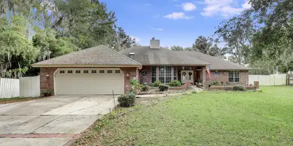 2883 SHADY OAK Lane
