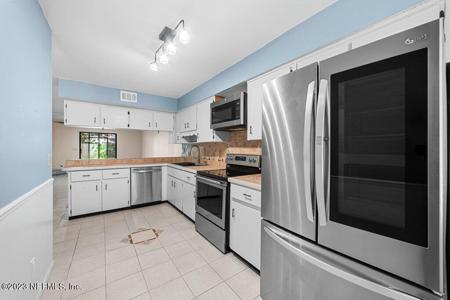 2137 DUNES WAY