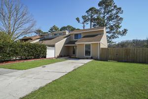 1823 OAK WATER DR