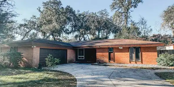 2902 GREENRIDGE Road