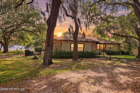 5781 S CRATER LAKE Circle