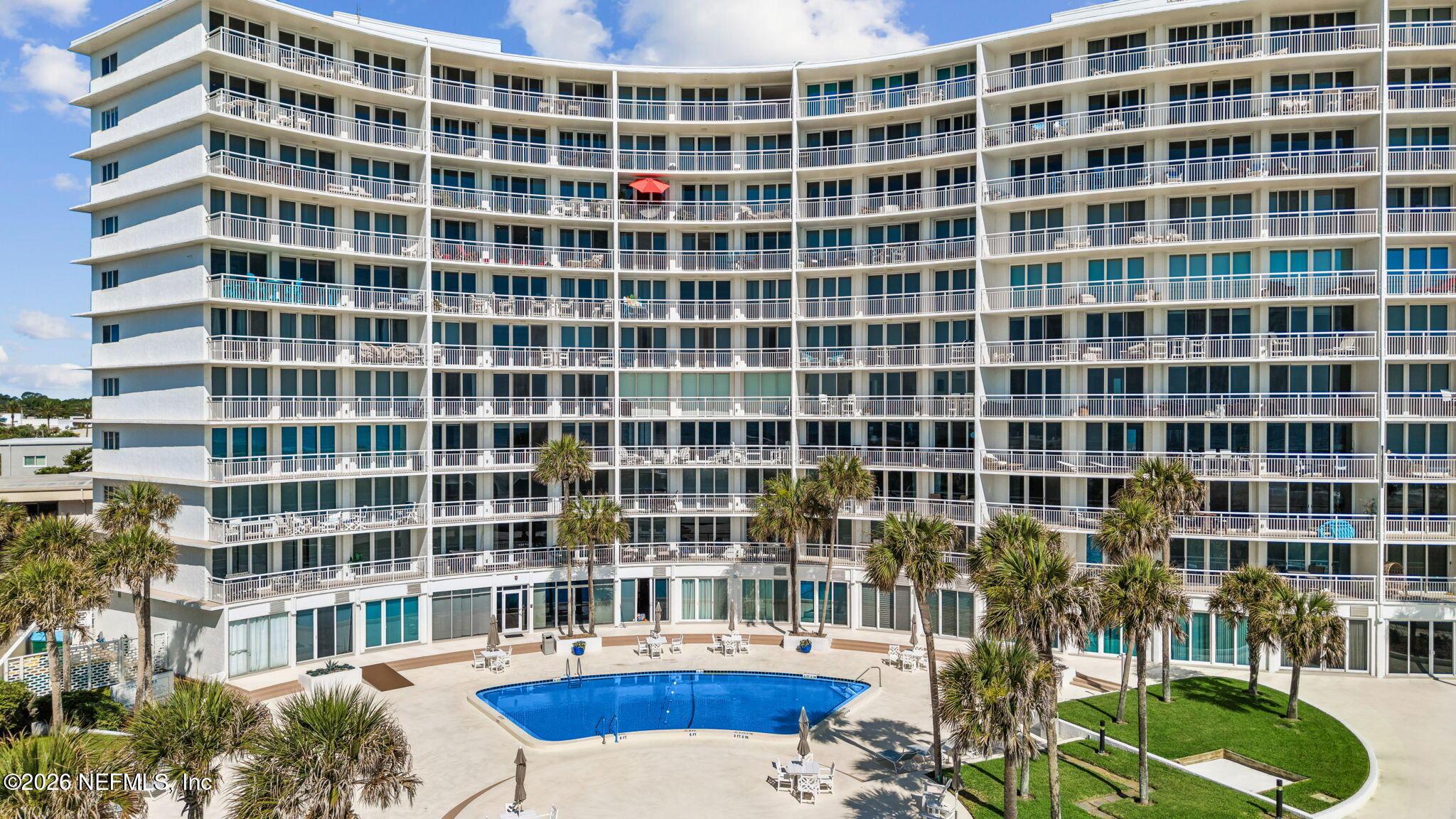Image 2: Unit 909 in Seascape Condos
