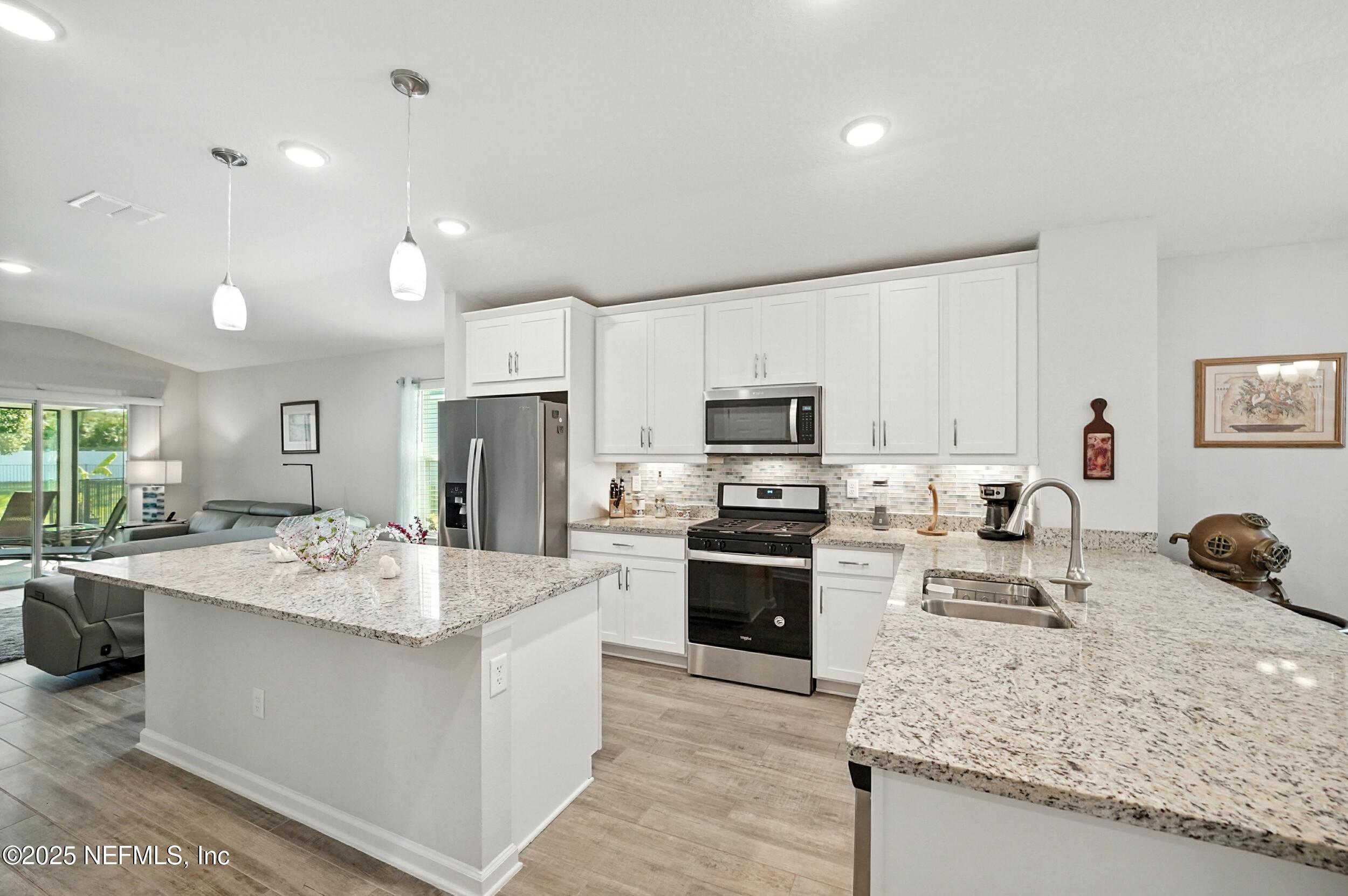 Image 1: 7_13695 holsinger blvd-006