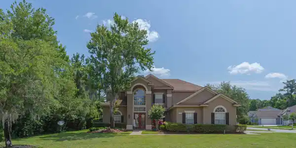 2199 AUTUMN COVE Circle