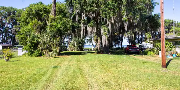 0 US HWY 301