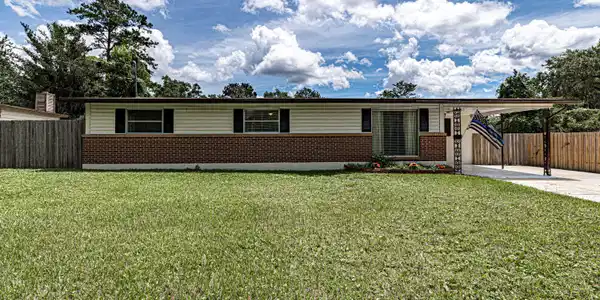 2815 Shady Oak LN