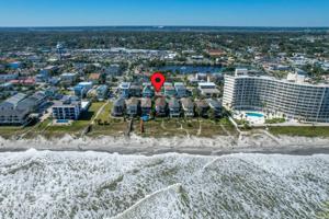 1812 OCEAN DR S