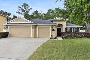 13719 DEVAN LEE DR N