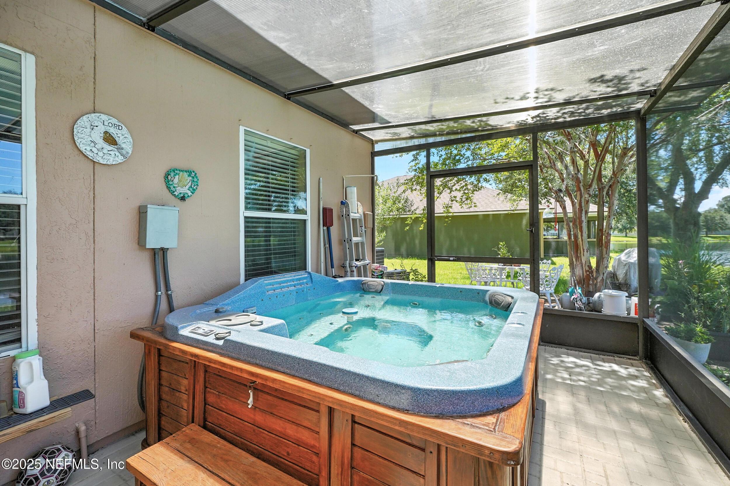 Image 3: 3 Wired for HotTub