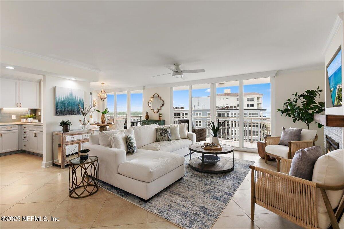 Image 4: 05-Living Room