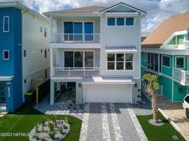 1828 OCEAN DR S