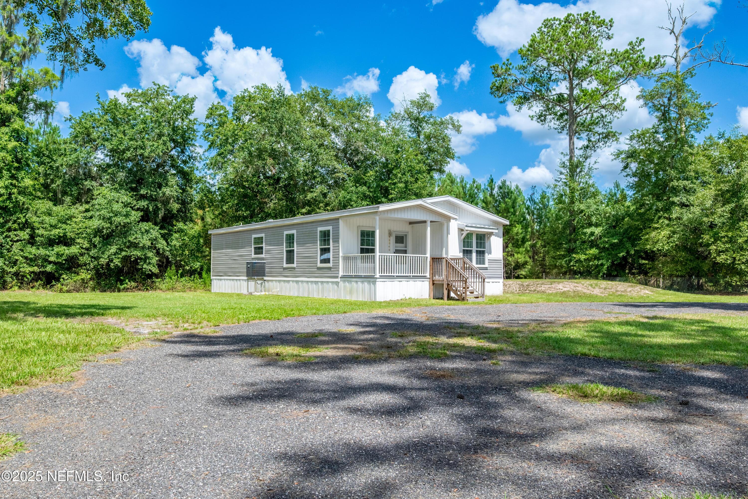 Image 4: 15049 SW 75TH AVE-4