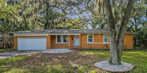 2522 GRASSHOPPER Lane