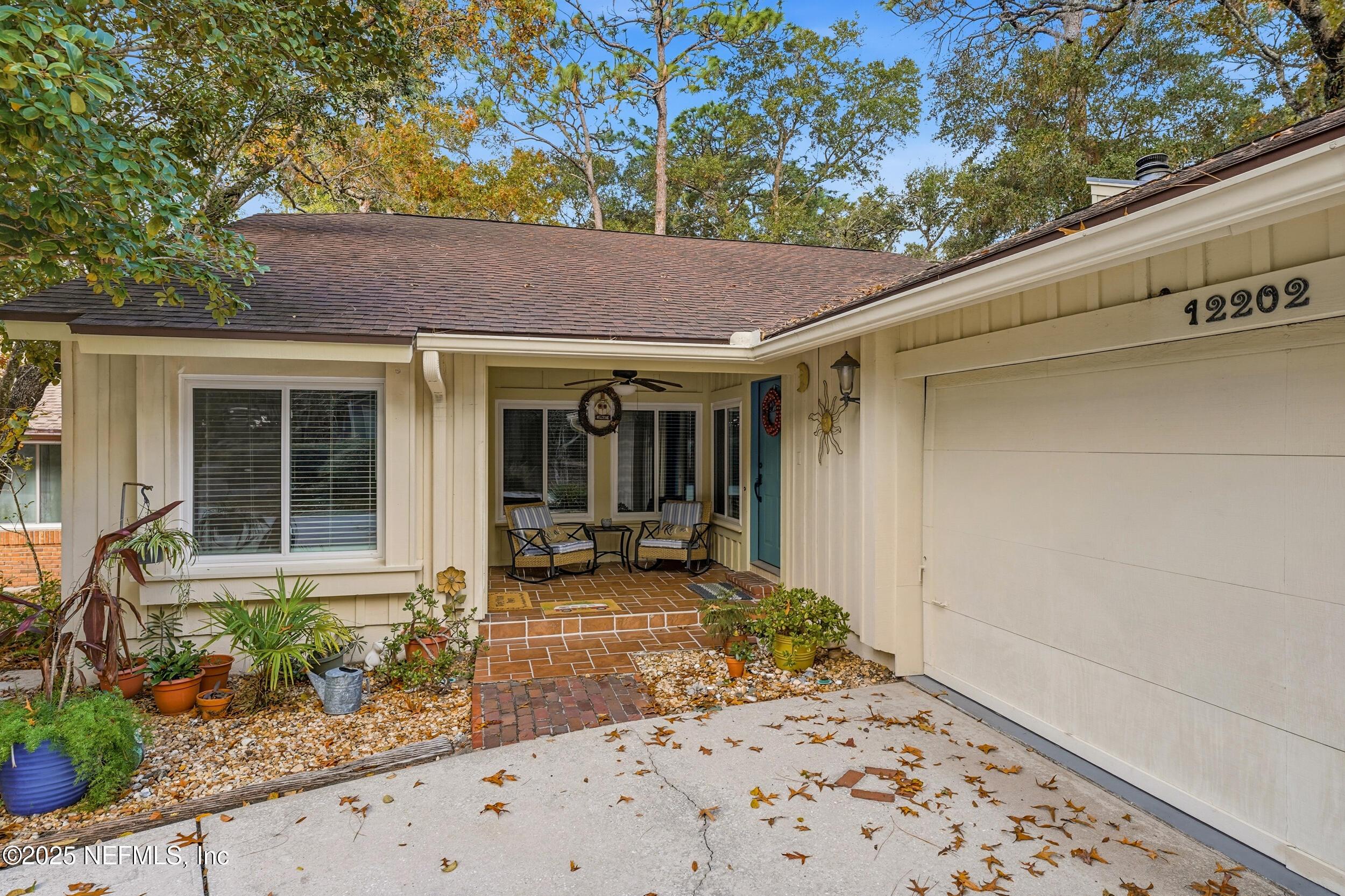 Image 3: 3_12202 spiney ridge dr s-003