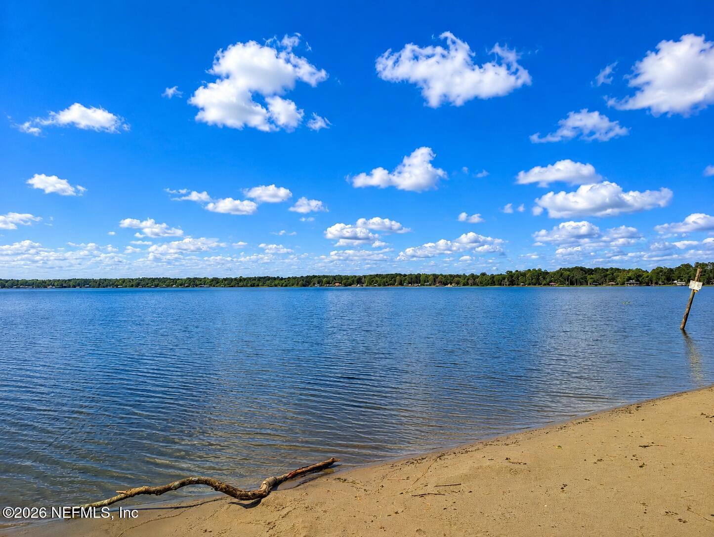 Image 2: Georges Lake