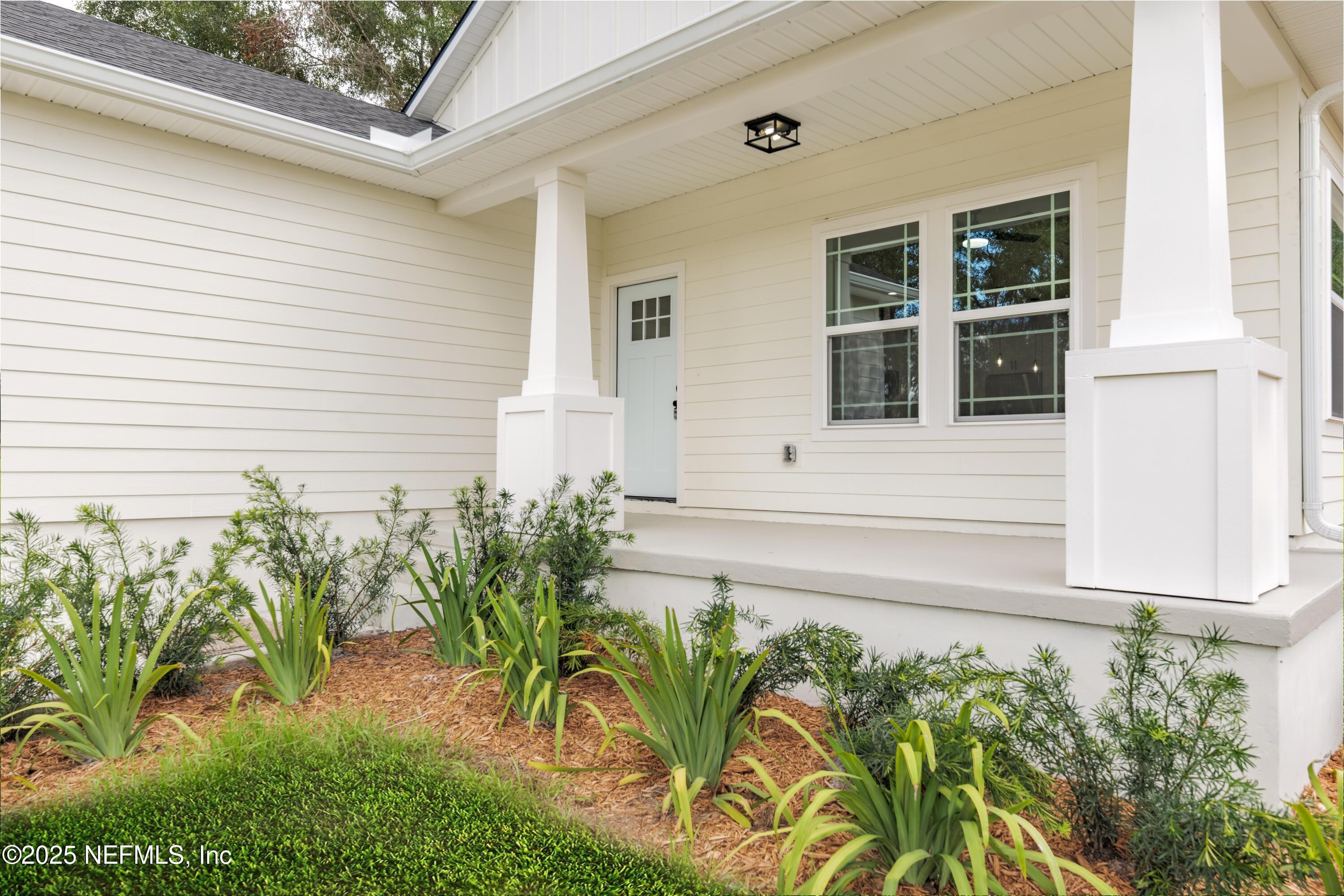 Image 2: 6274LittleLakeGenevaRdKeystoneHeightsFL-