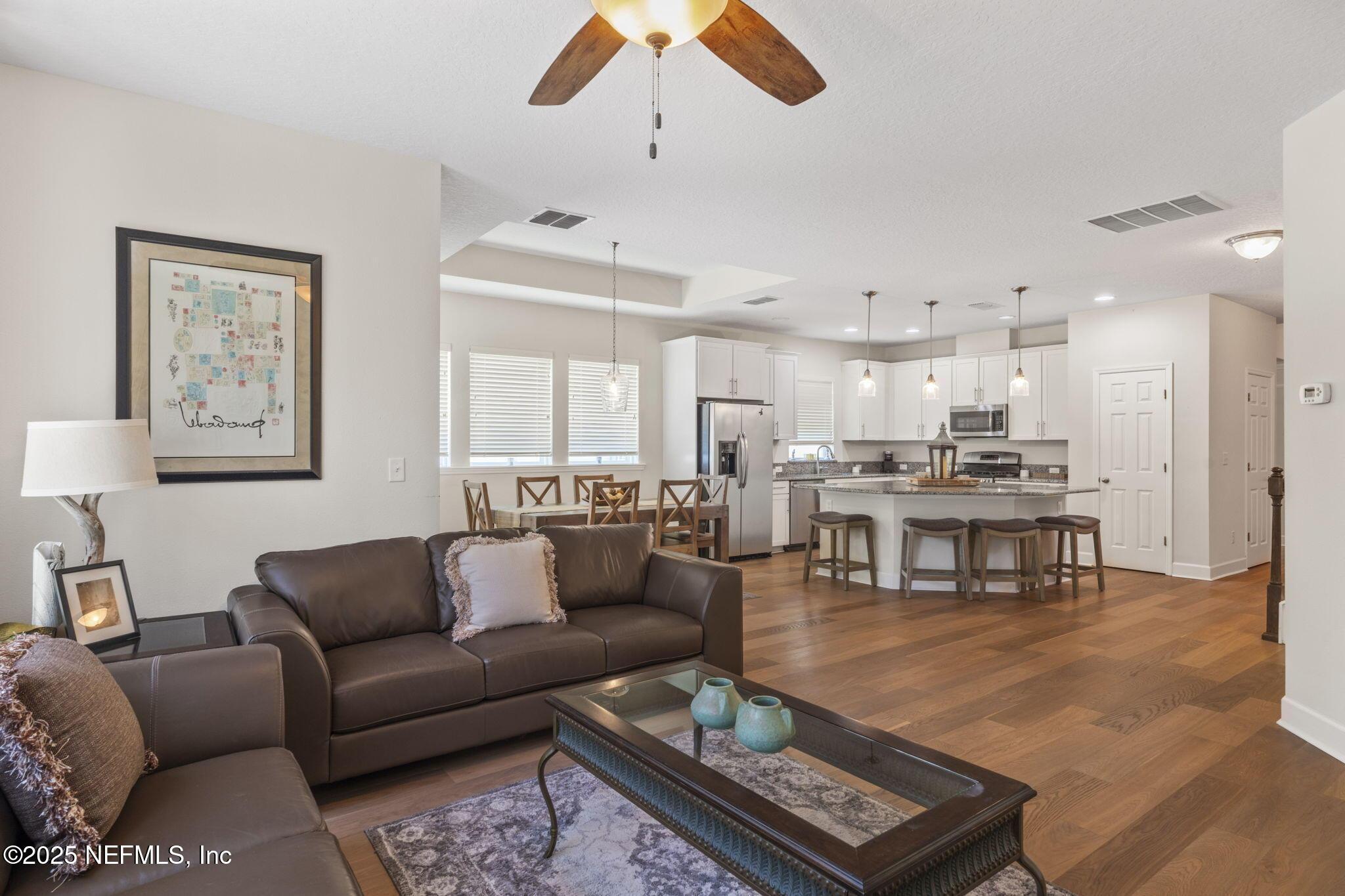 Image 2: Open Floor Plan