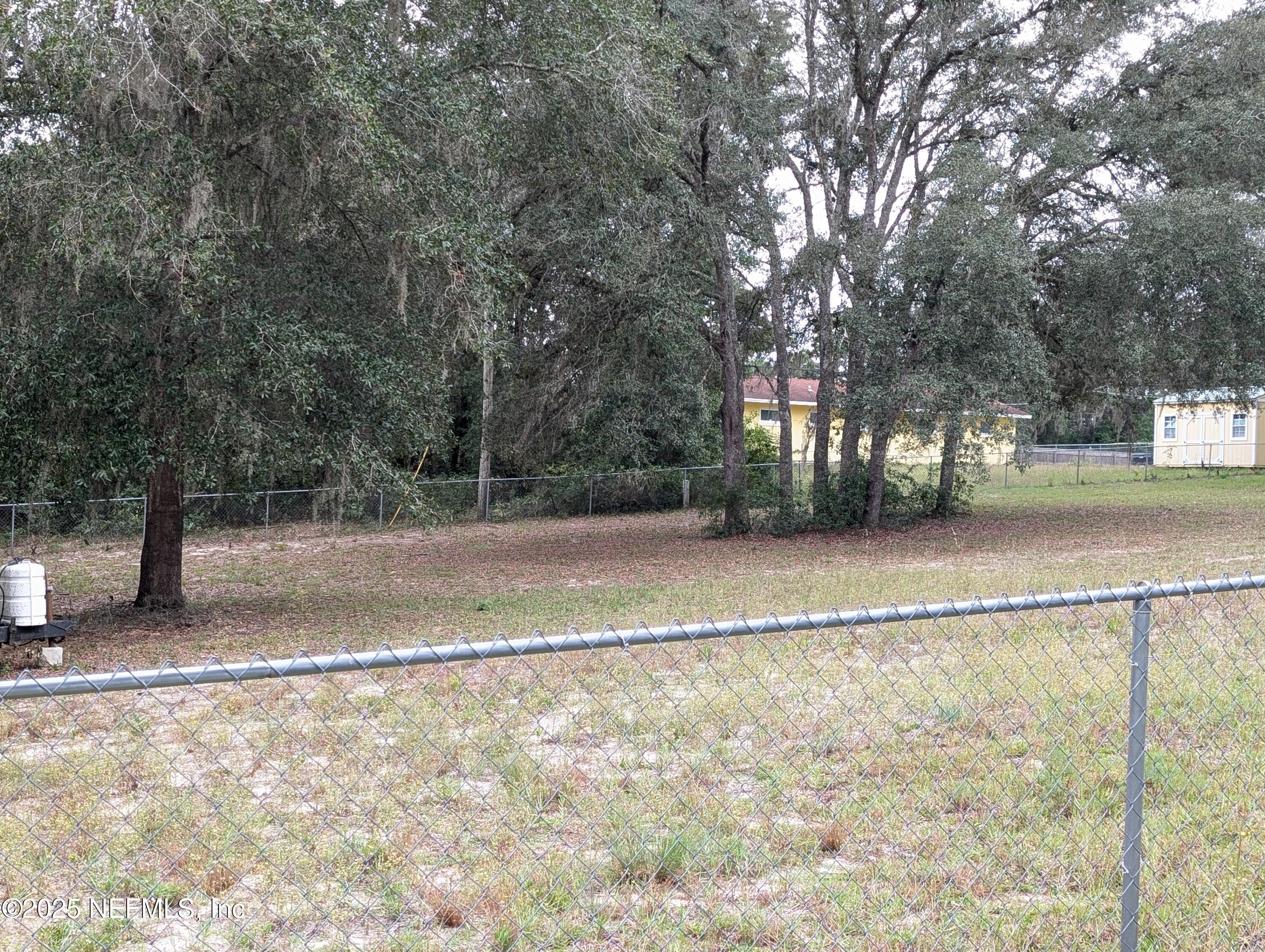 Image 4: 211, 213, 215 1ST WAY 02