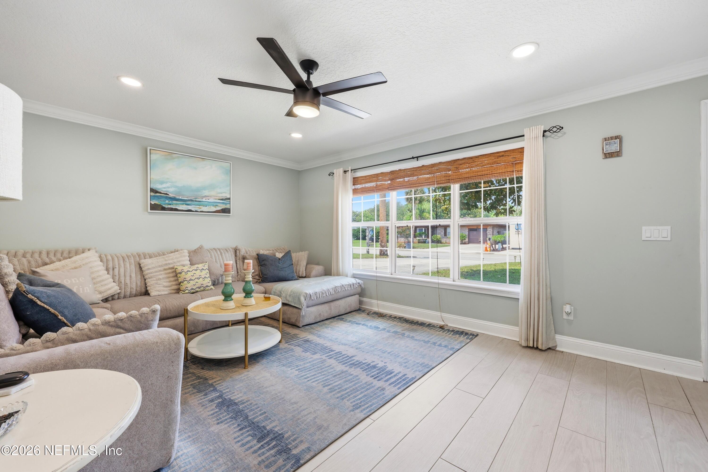 Image 4: Family Room