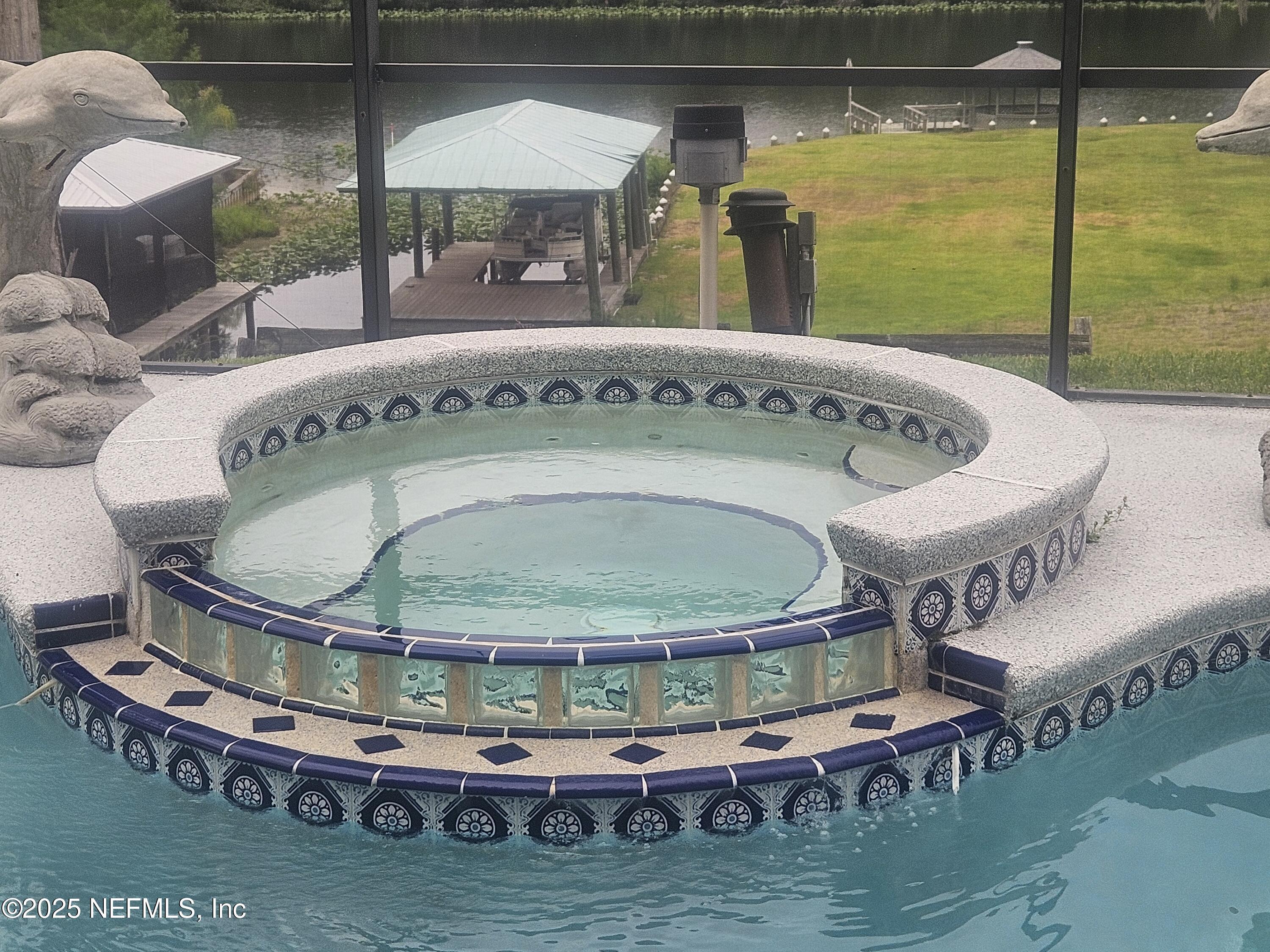Image 4: Spa