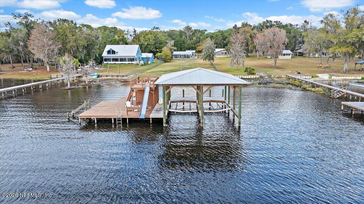 Image 2: dock