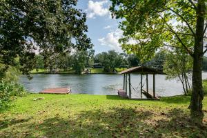 498 BRANSCOMB RD
