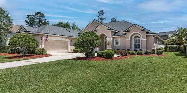 2173 AUTUMN COVE CIR