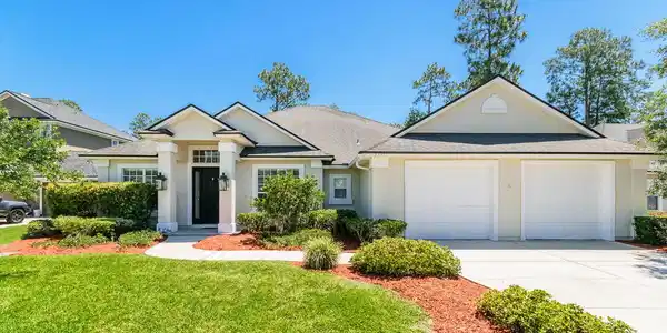 2232 AUTUMN COVE CIR