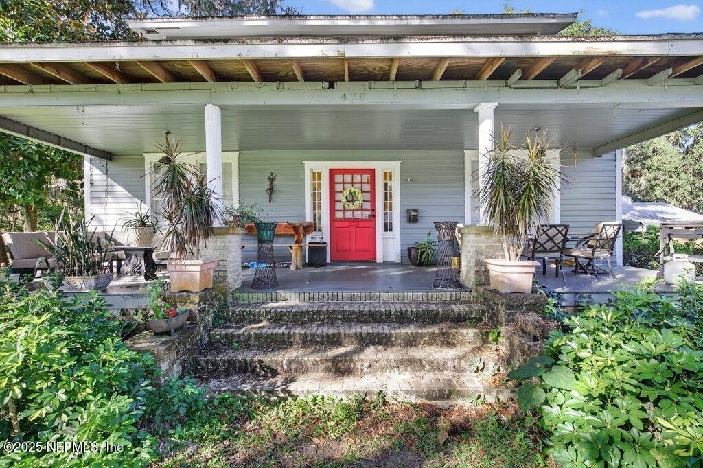 Image 4: 011-420PineStreet-CrescentCity-FL-32112-