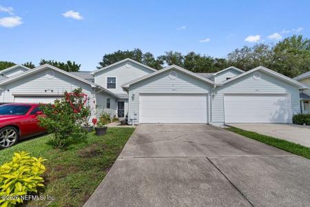 3915 MEADOWVIEW Drive N