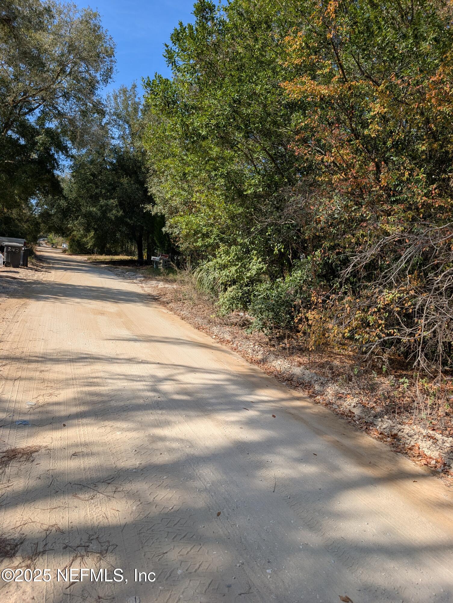 Image 3: 236 5TH WAY 2