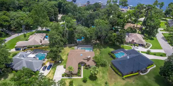 2688 BELLESHORE Court