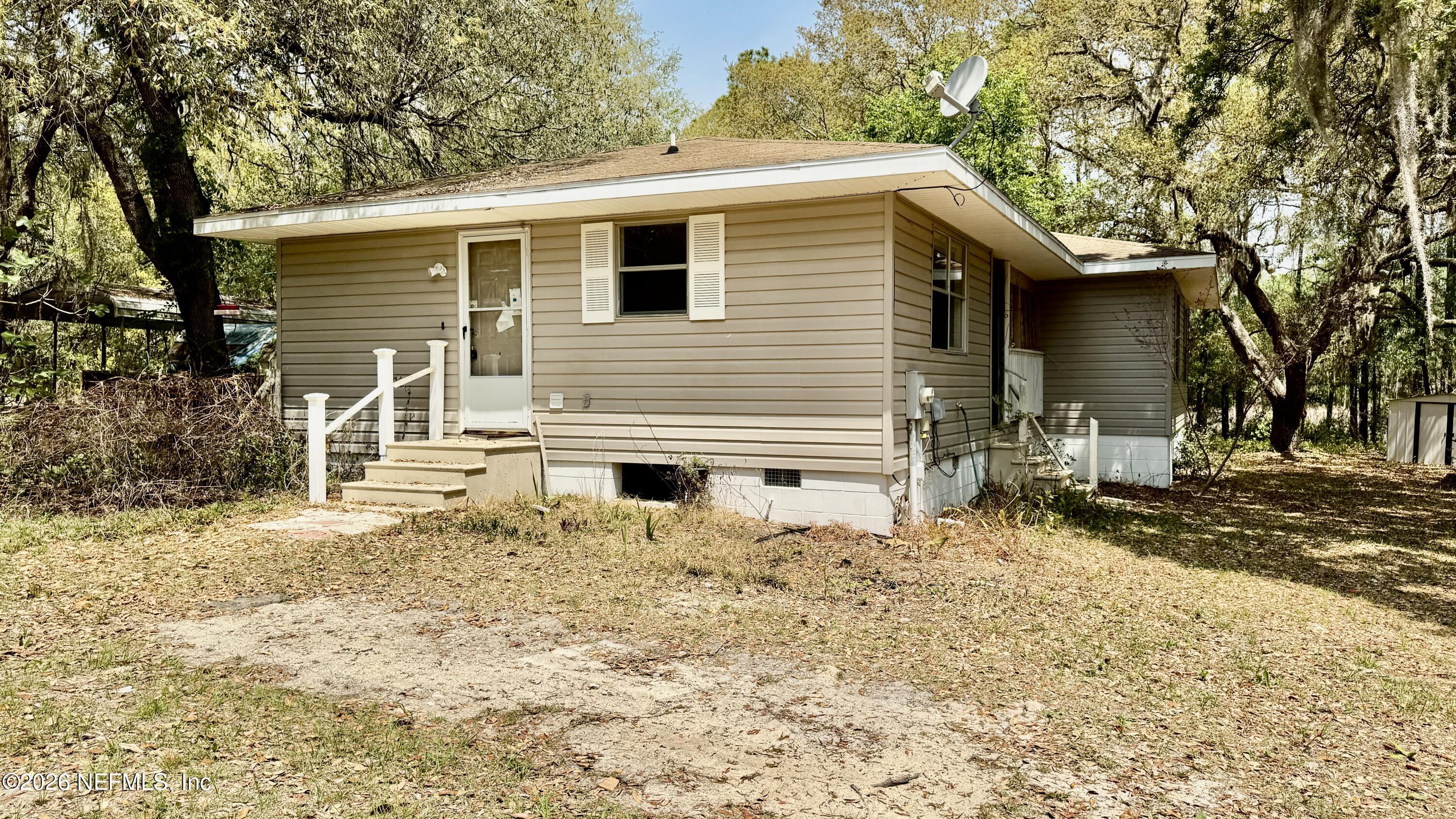 Image 3: 116 James Ave, Interlachen, FL