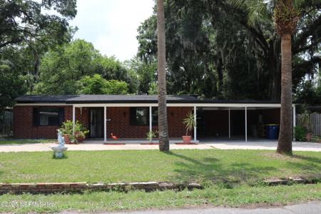 2242 LAKE LUCINA Drive