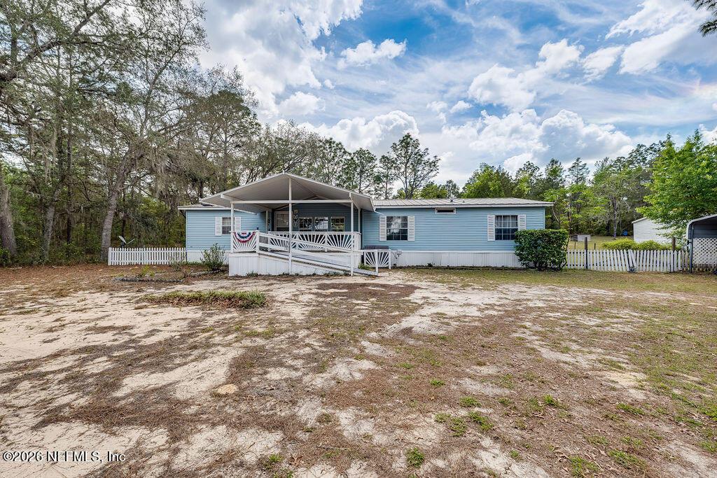 Image 2: 6328LittleLakeGenevaRdKeystoneHeightsFL-