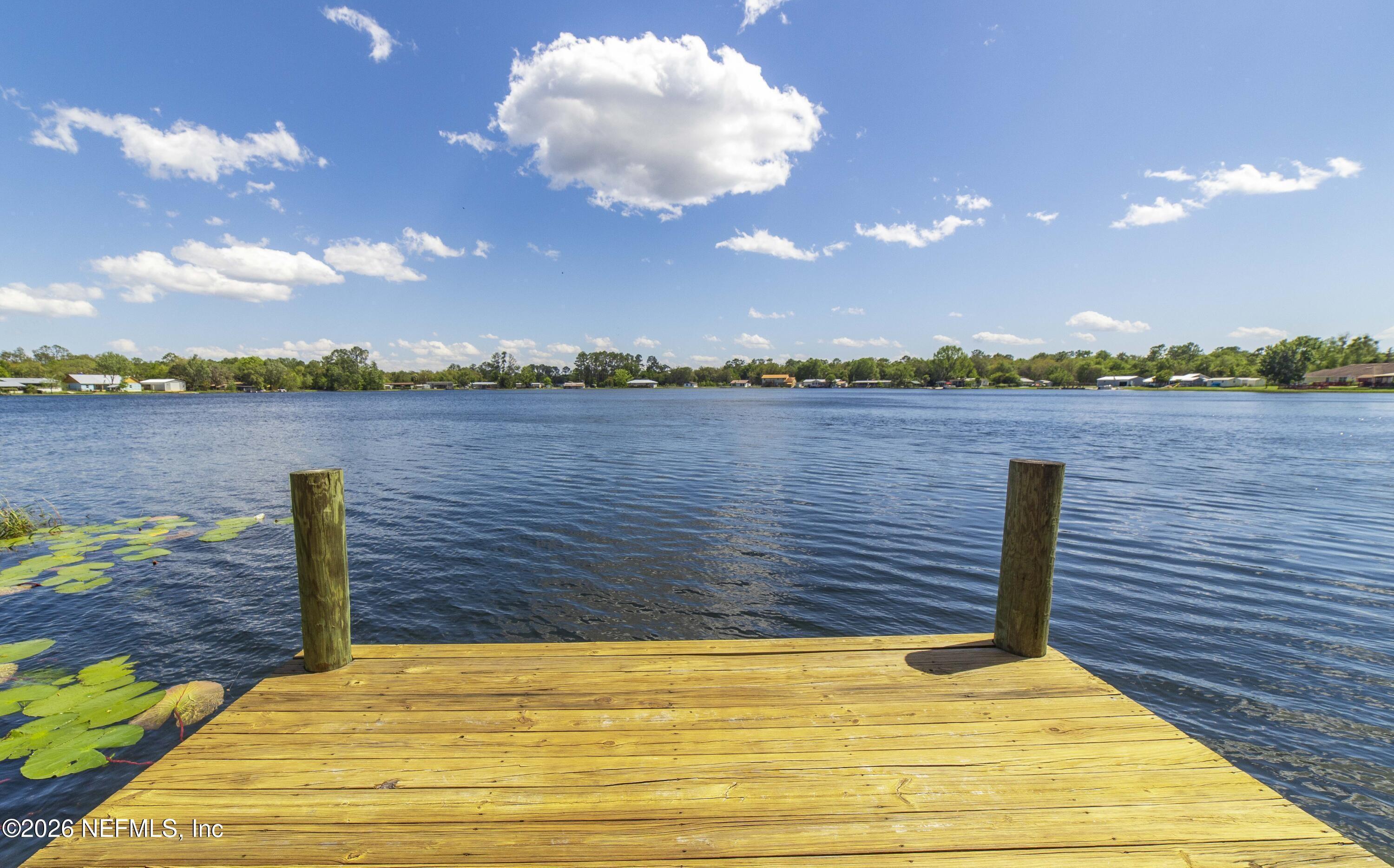 Image 1: 112 Violet Cir, Interlachen, FL