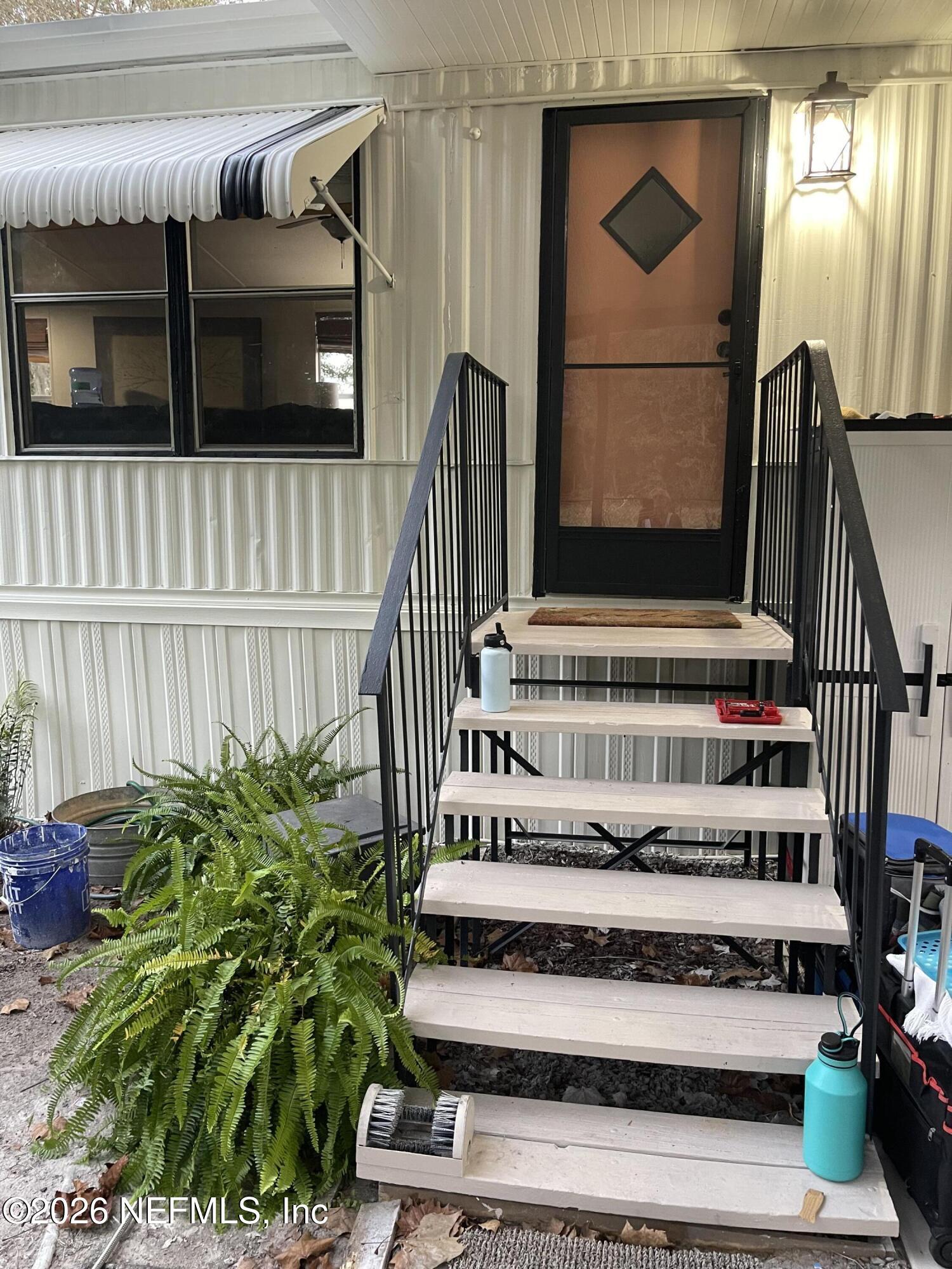 Image 3: 112 Violet Cir, Interlachen, FL